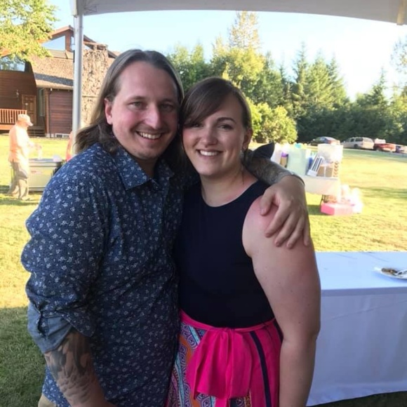 Meet your Posher, Lindsay - Picture 3 of 6